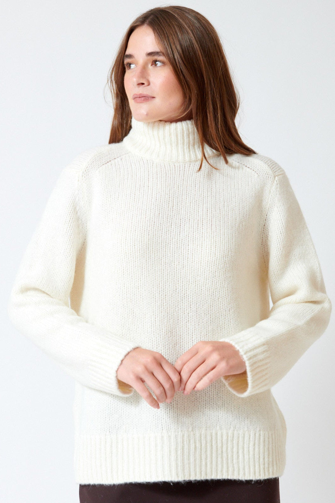 Julia wearing Dorothee Schumacher Urban Favorites Pullover front view
