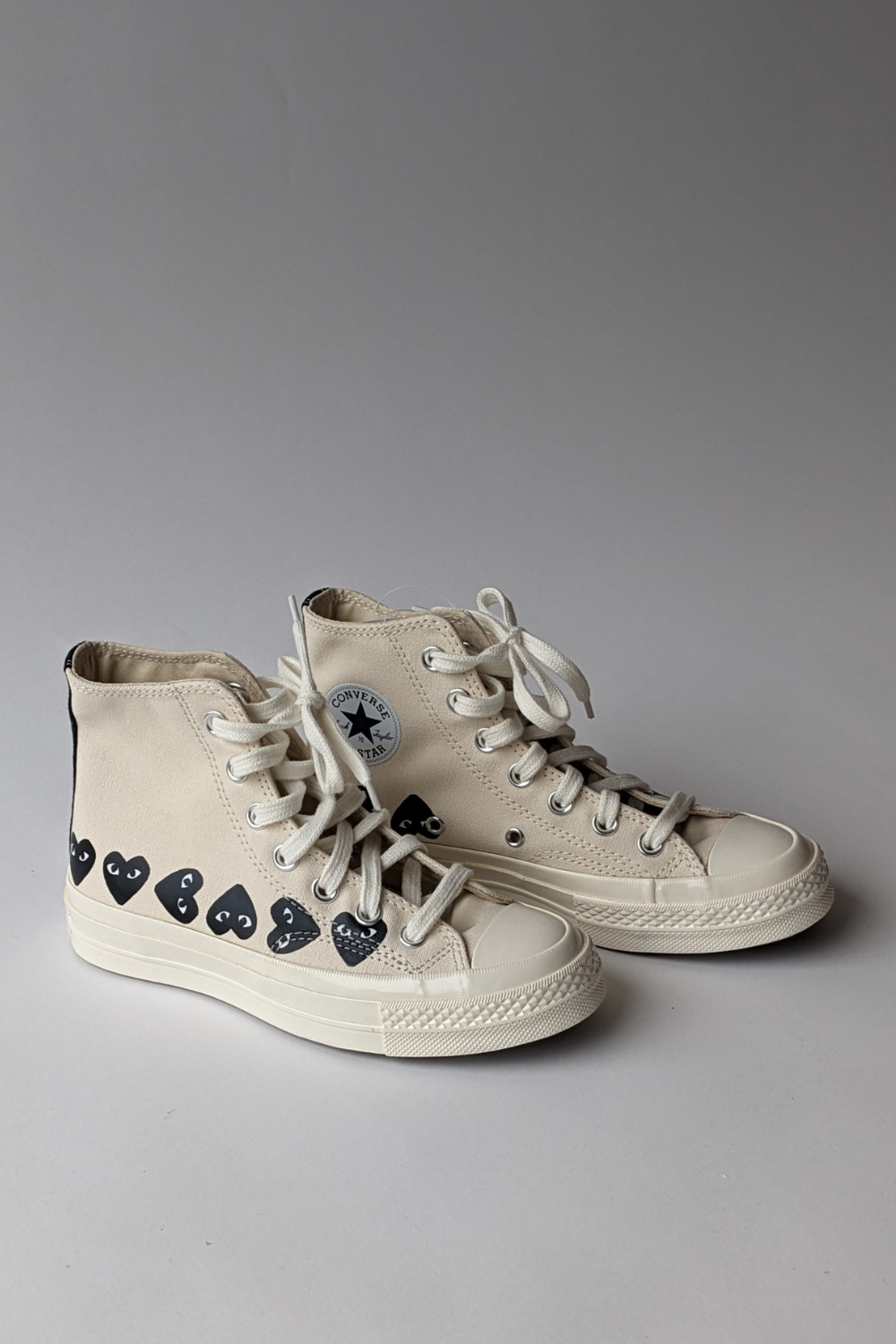 Converse with a heart on the side on sale