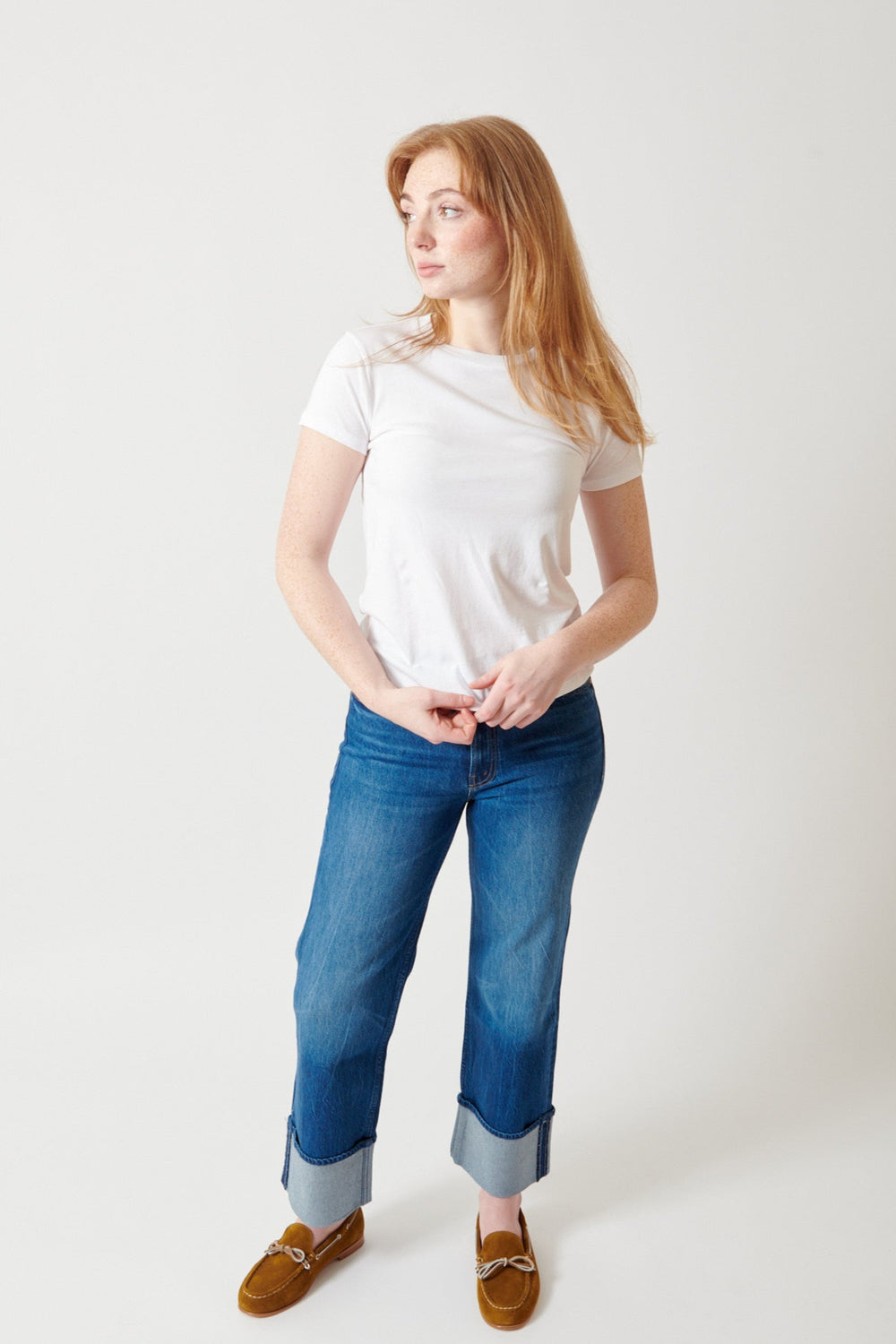 Waverly wearing Mother Denim Checkerboard Duster Flood Cuff front view