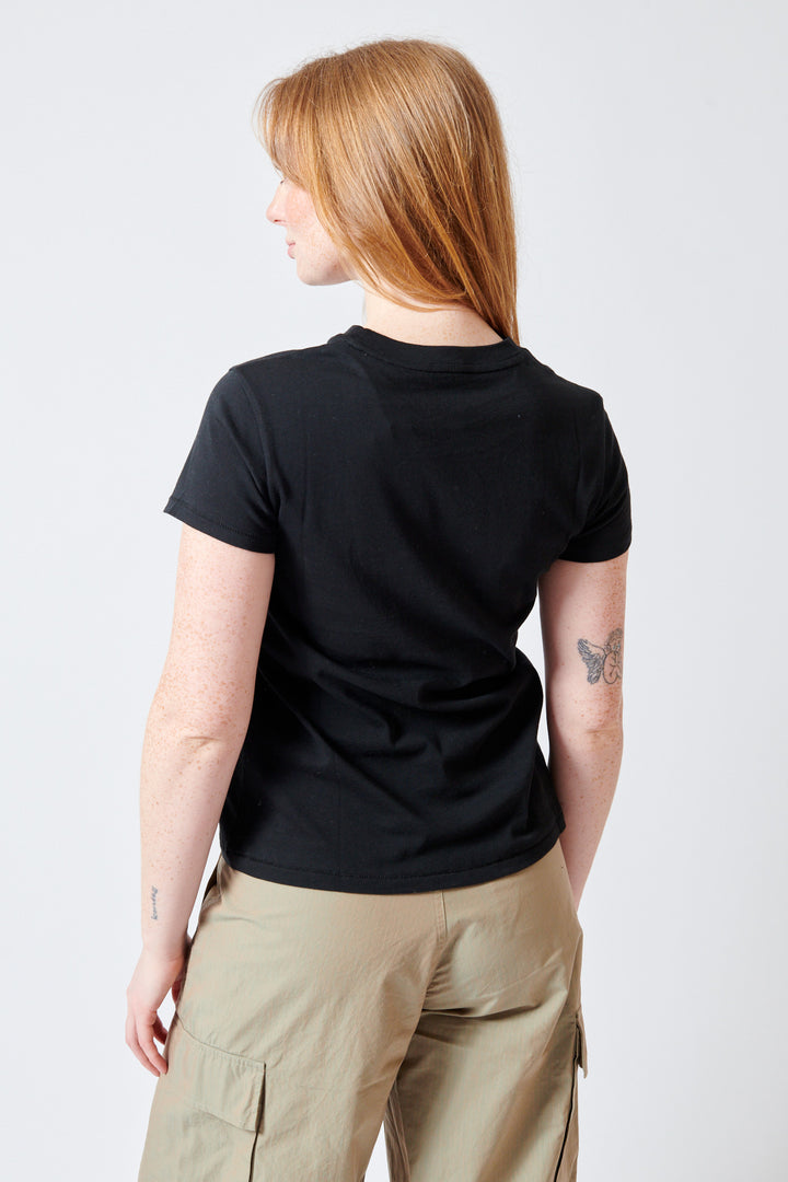 Waverly wearing 6397 Mini Boy Tee Jet rear view