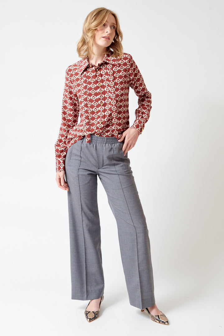 Madi wearing WE-AR4 The Prep Trouser front view