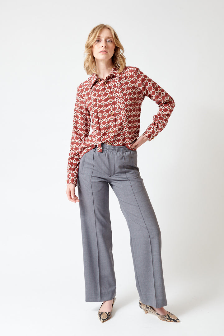 Madi wearing WE-AR4 The Prep Trouser front view
