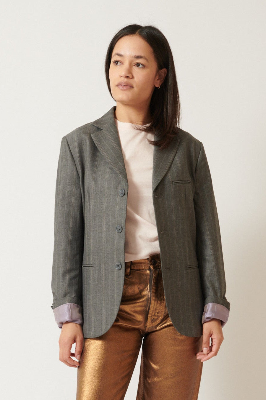 Amanda wearing 6397 L E S Blazer front view