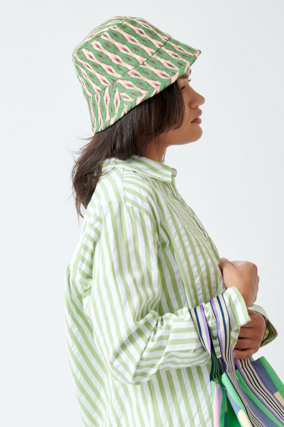 Amanda wearing Épice Bob Hat side view