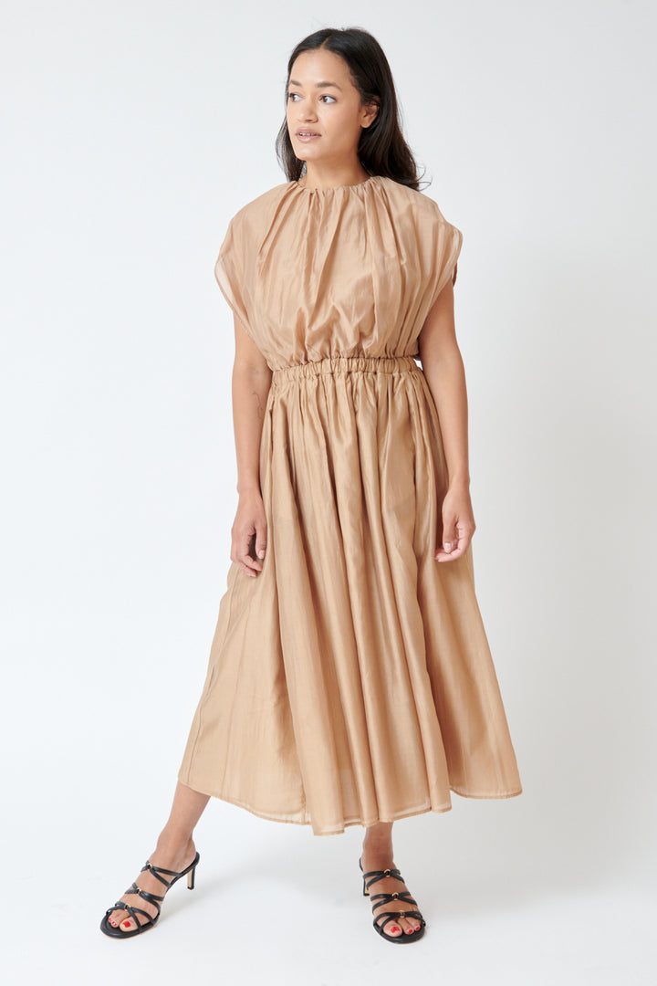Amanda wearing Meimeij Lined Dress With Pockets front view