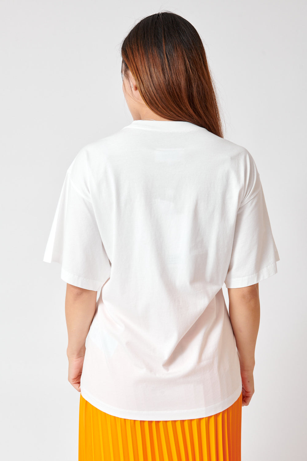 Maria wearing MM6 Maison Margiela Cotton Jersey Broken China Tee Shirt rear view