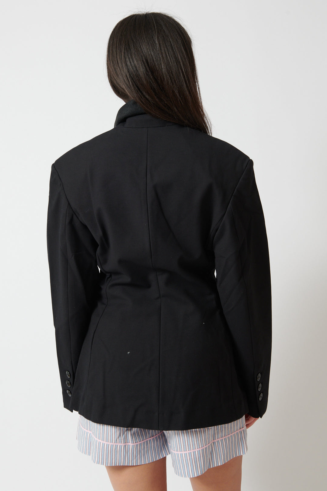 Amanda wearing Ganni Heavy Cotton Tailoring Blazer rear view