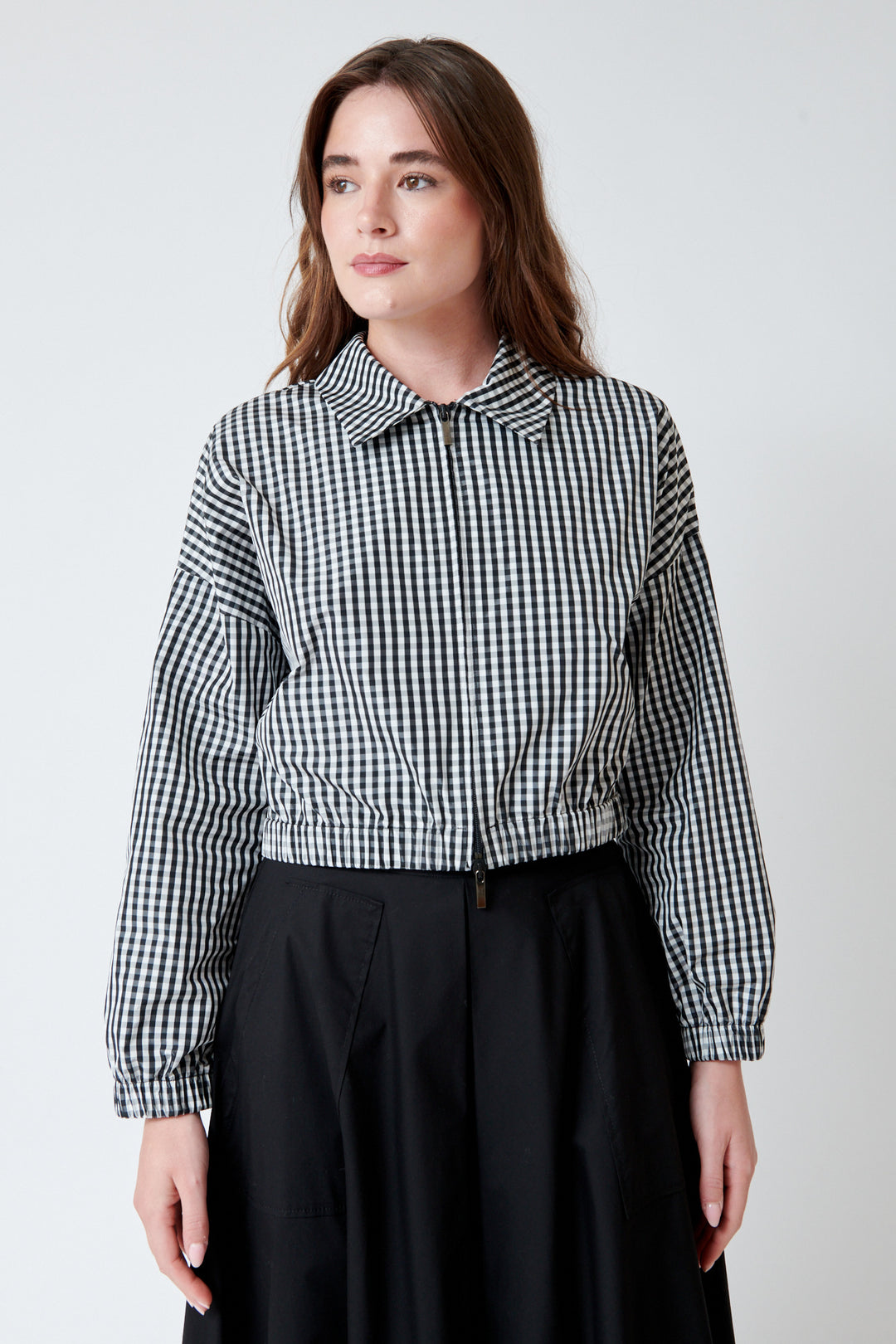 Julia wearing SFIZIO Cropped Gingham Windbreaker front view