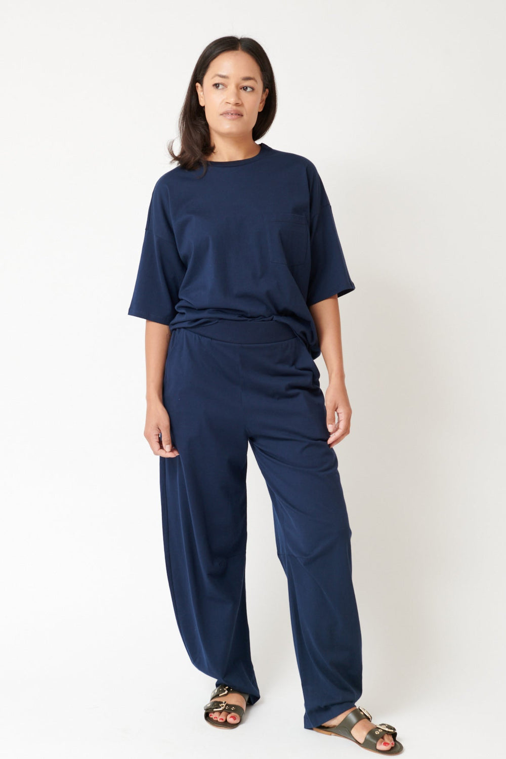Amanda wearing Jamie Haller The Arc Lounge Pant front view