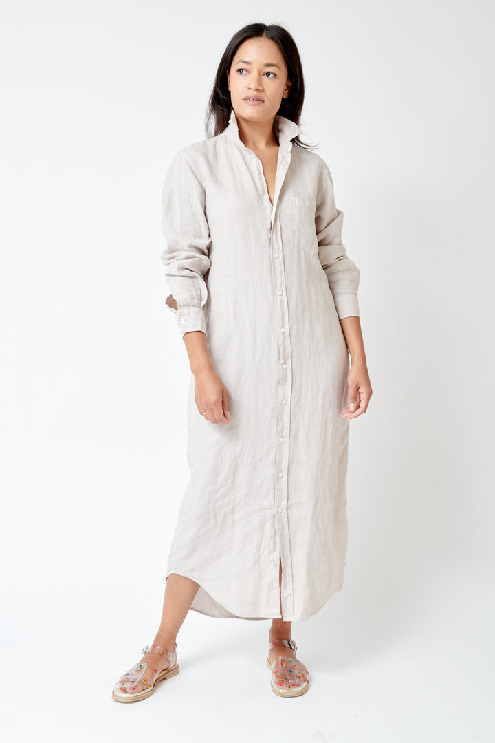 Amanda wearing Frank & Eileen Rory Maxi Shirtdress front view
