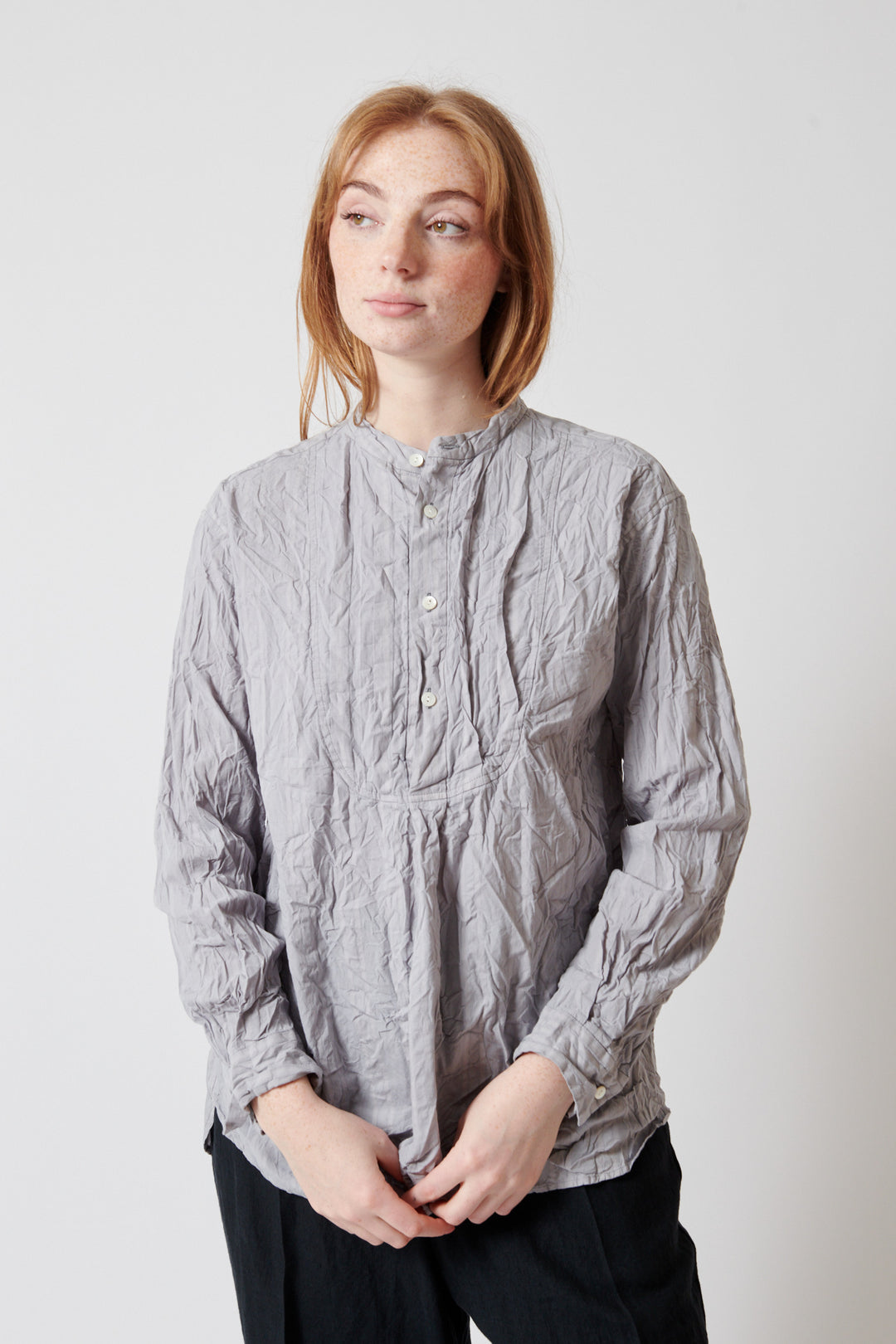 Waverly wearing Pas de Calais Cotton Dobby Front Pleat Shirt front view