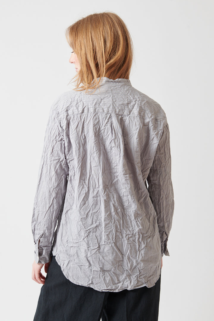 Waverly wearing Pas de Calais Cotton Dobby Front Pleat Shirt rear view