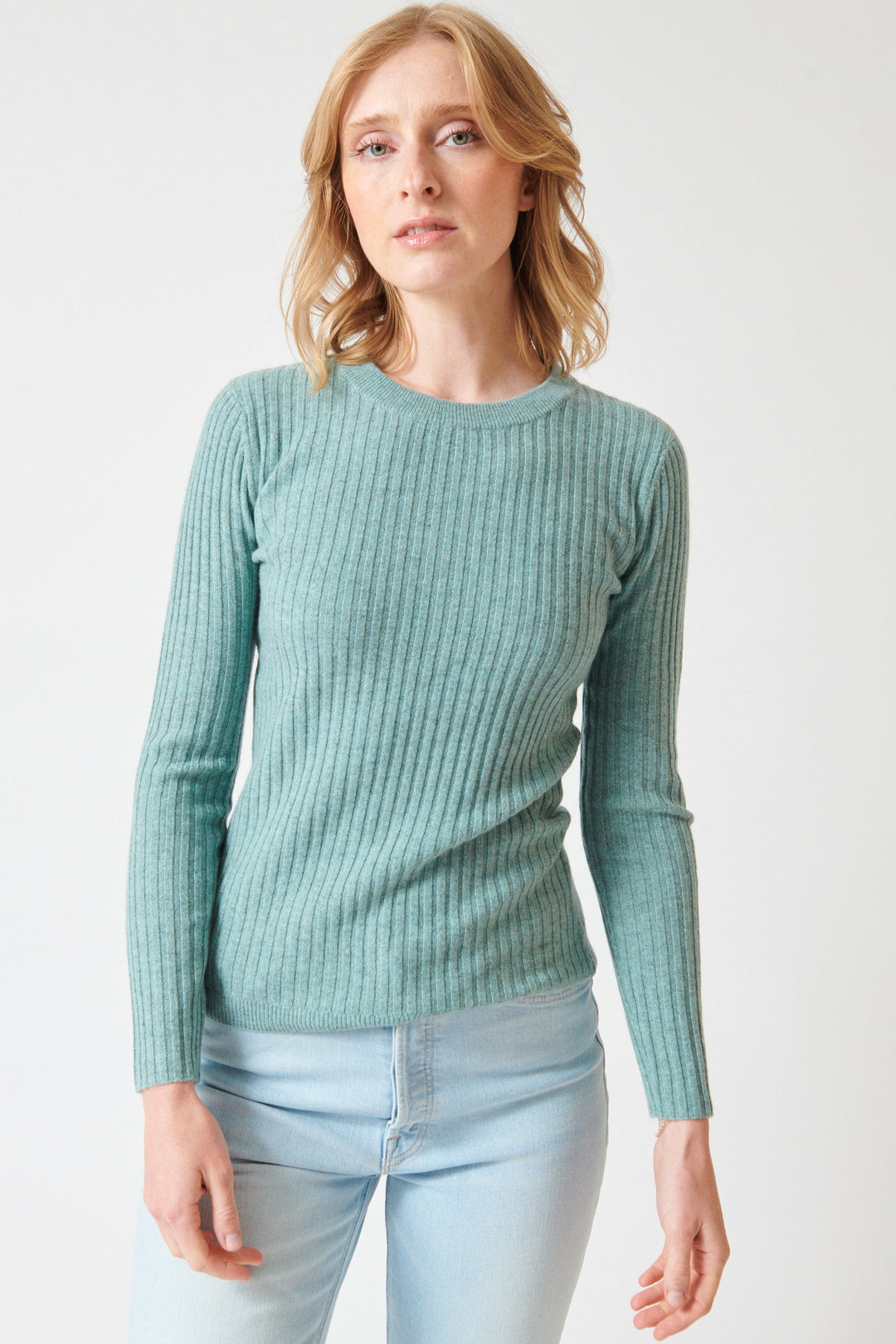 Madi wearing KUJTEN Bibi Ribbed Sweater front view