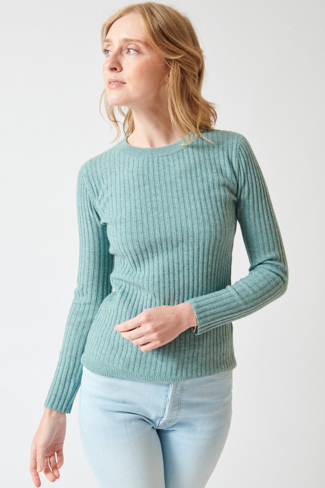 Madi wearing KUJTEN Bibi Ribbed Sweater front view