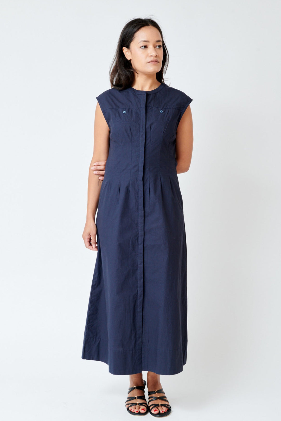 Amanda wearing Lilla P Sleeveless Seamed Maxi Dress front view