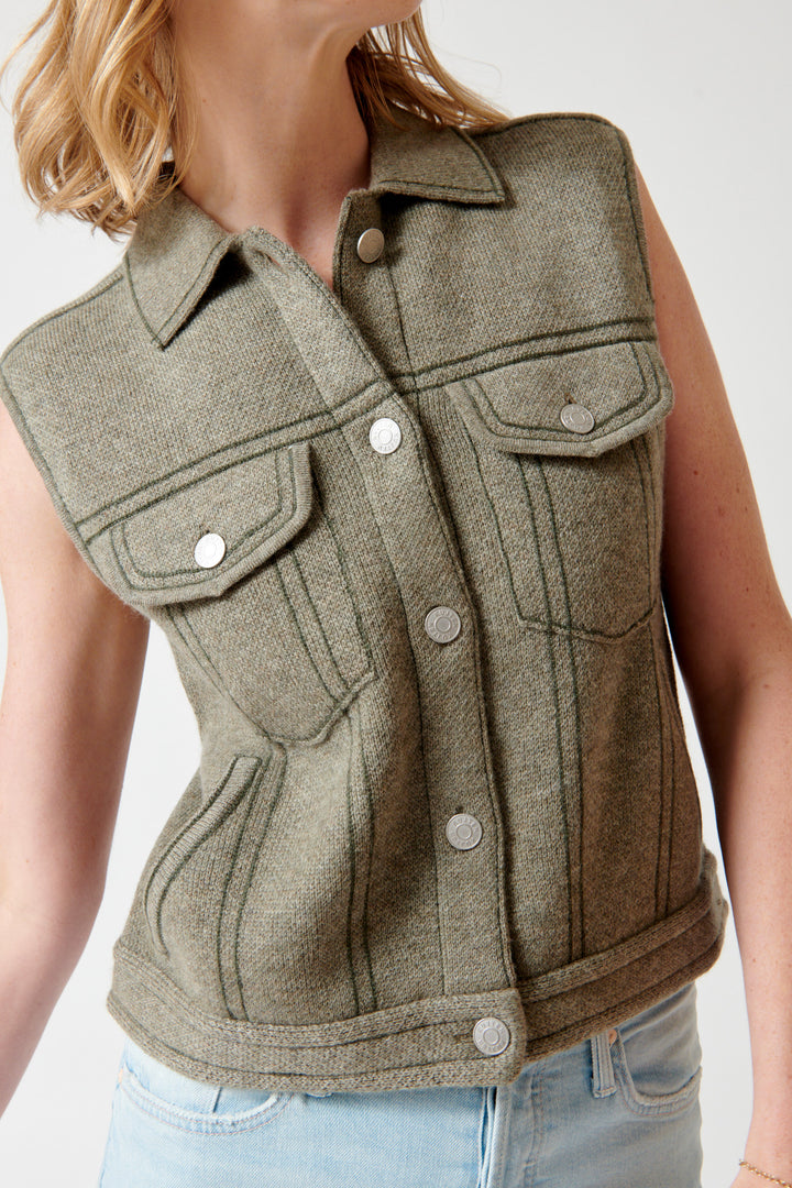 Madi wearing KUJTEN Joss Vest front view