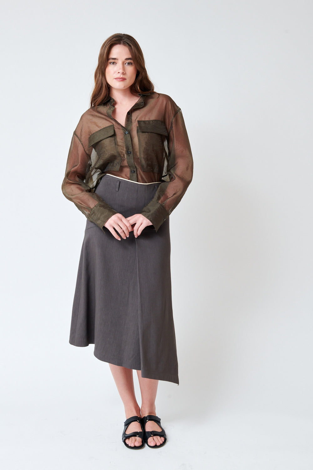 Julia wearing Tela Sweet Skirt front view