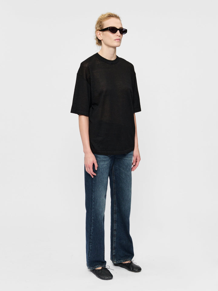 6397 Big Knit T in Black — detail