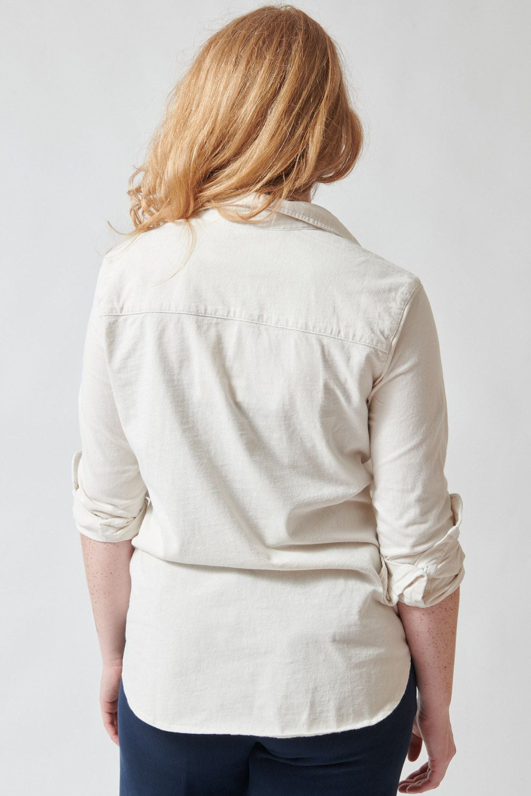 Waverly wearing Frank & Eileen Waverly NYC Button Up Tee Shirt Vintage White rear view