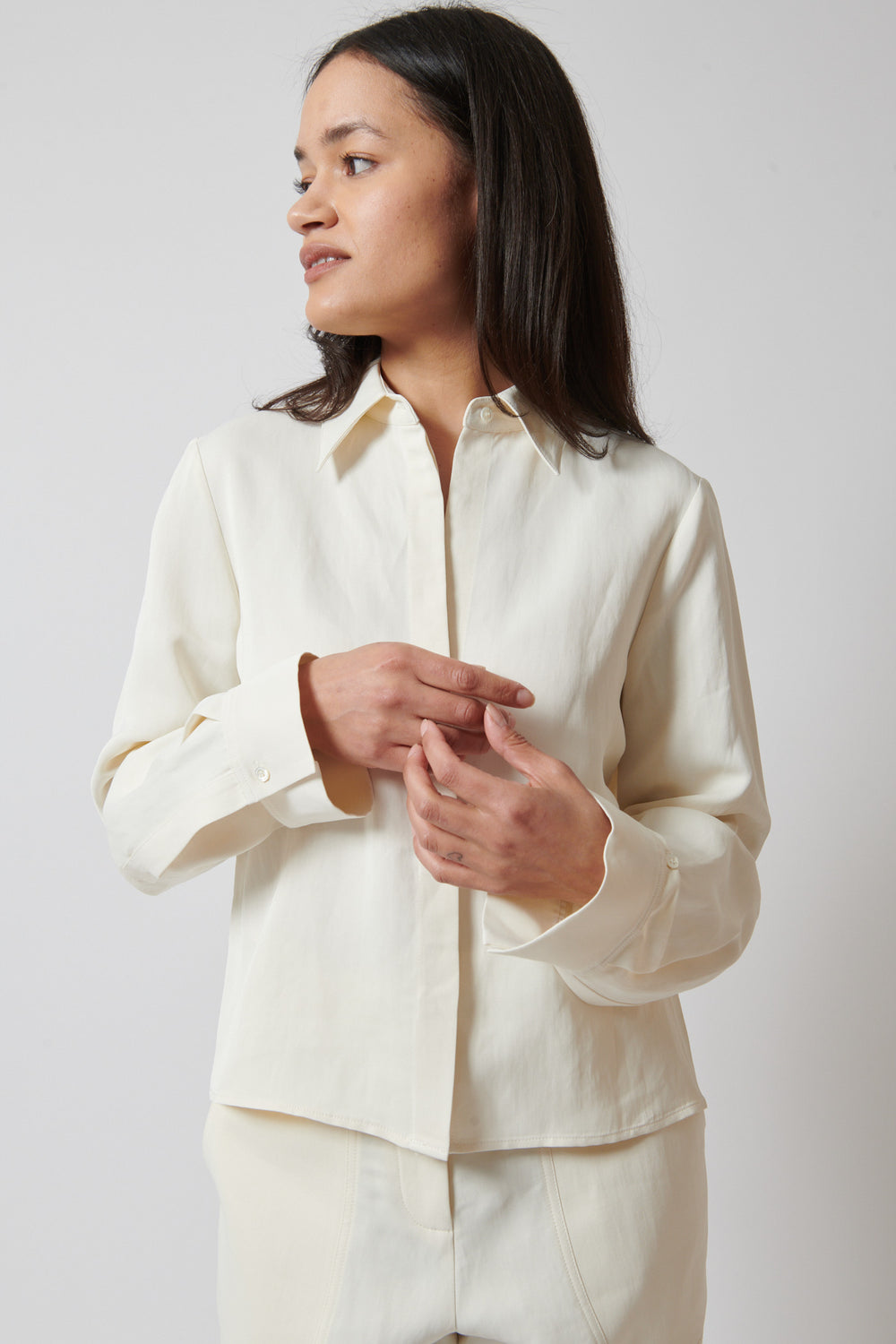 Amanda wearing TWP Button Me Up Blouse front view