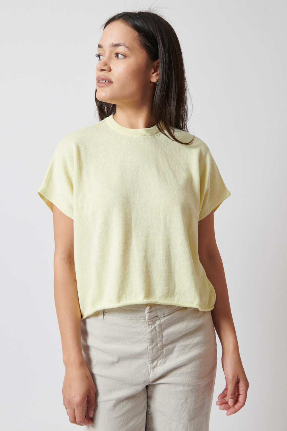 Amanda wearing White + Warren Organic Cotton Blend Easy TShirt front view
