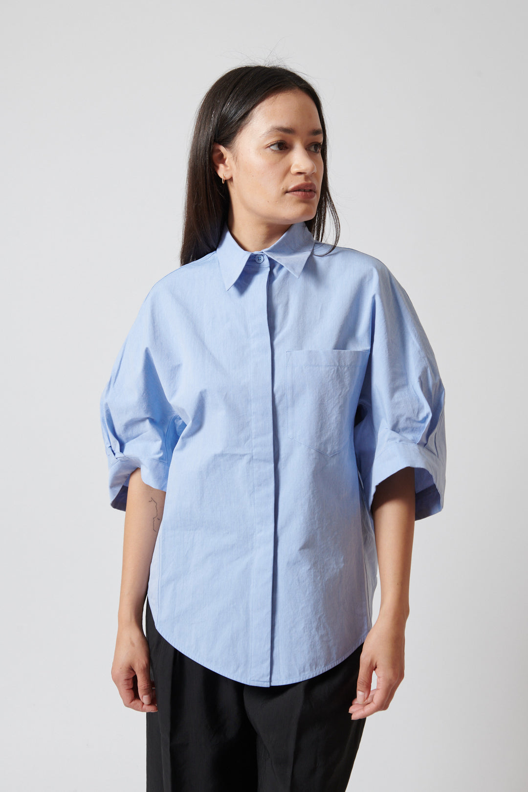 Amanda wearing Christian Wijnants Timila Short Sleeves Shirt front view