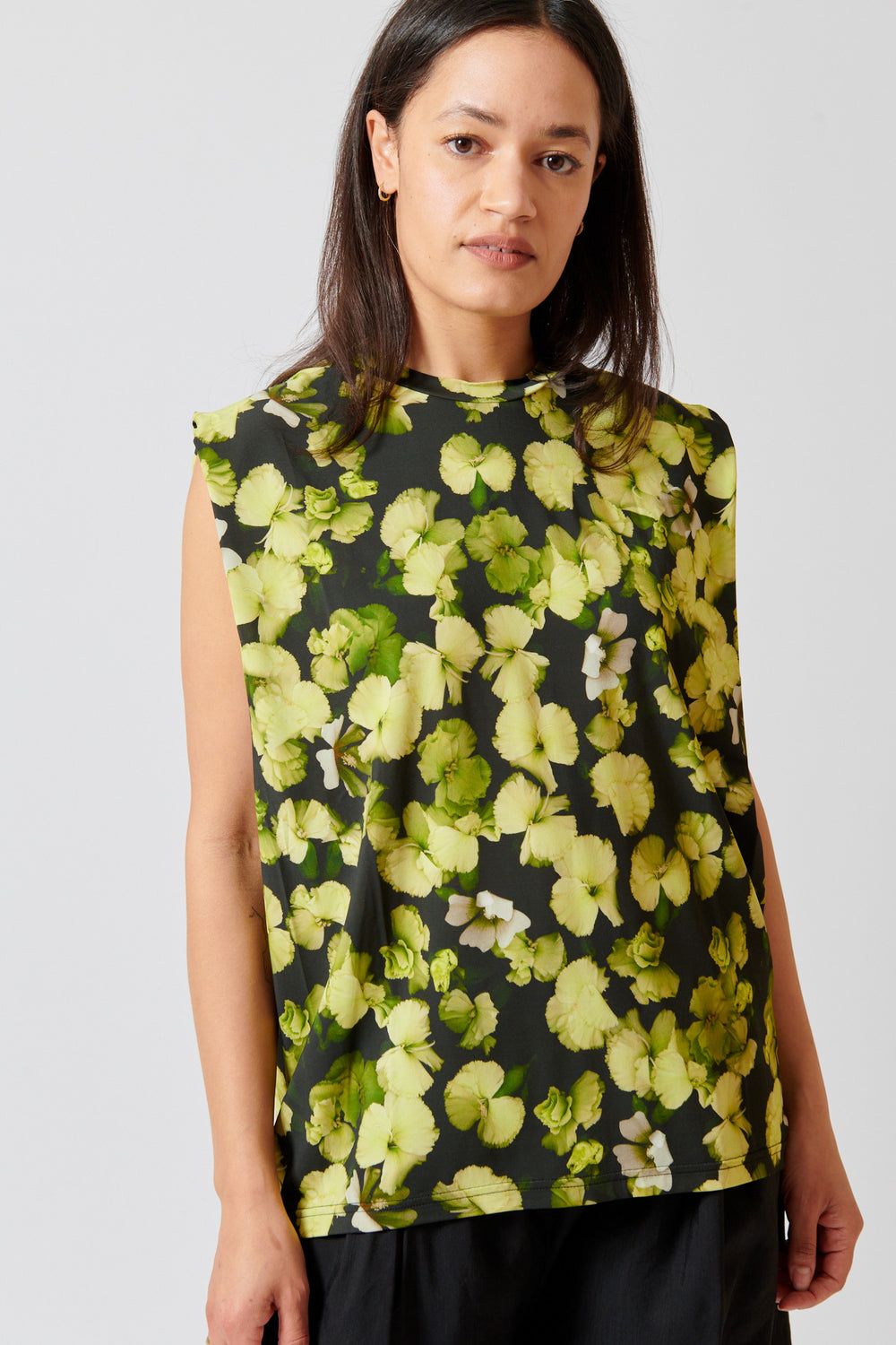 Amanda wearing Christian Wijnants Tabansir Sleeveless Jersey Shoulder Pleat Top front view