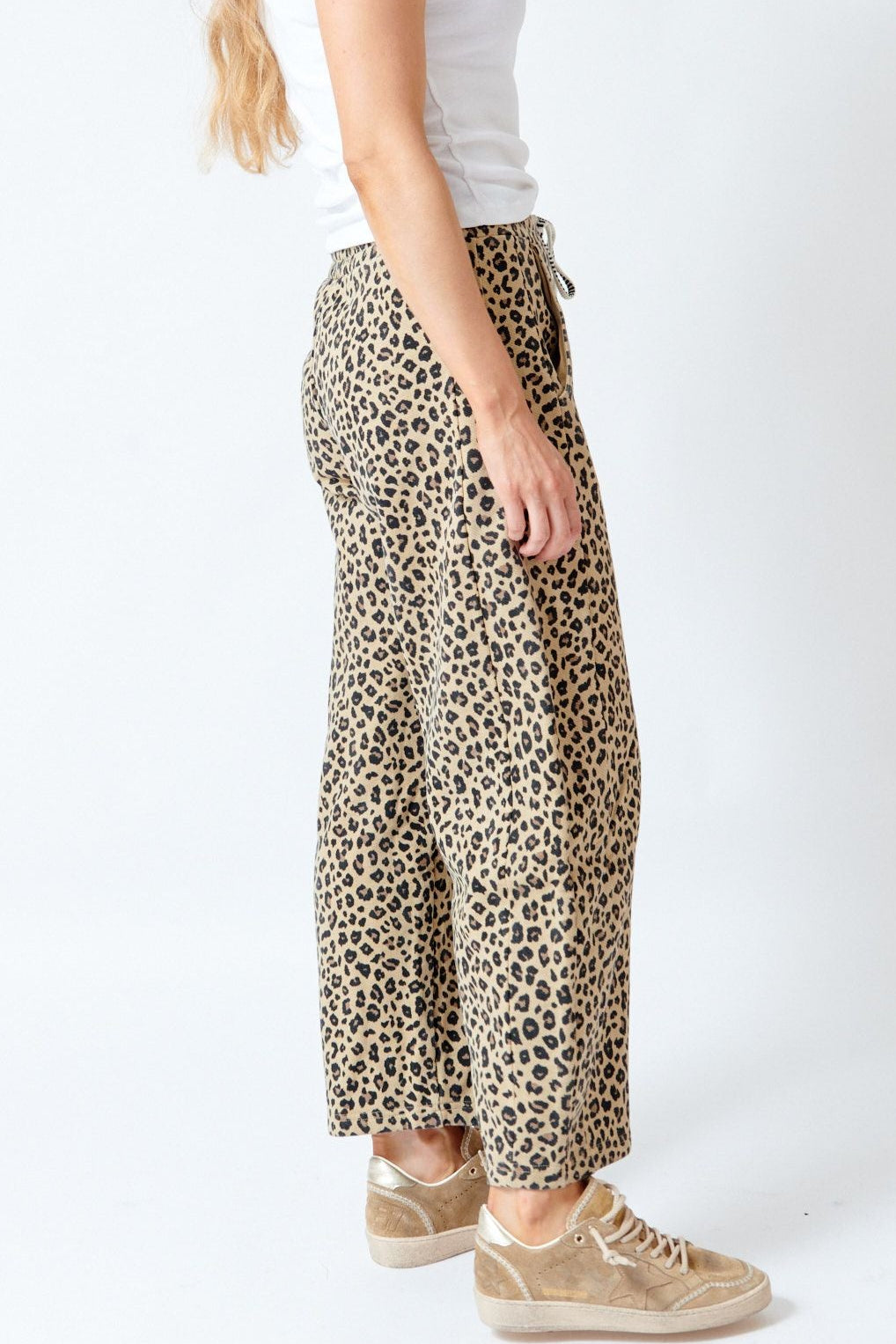 Mari wearing ASKK NY Cancun Sweatpant Leopard sideview