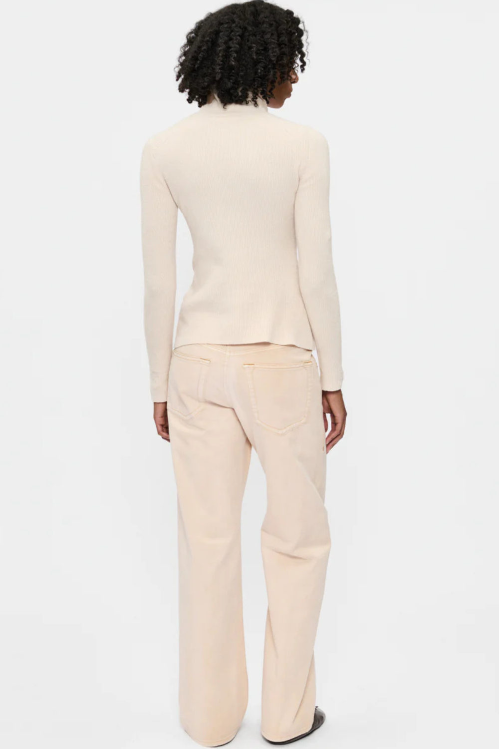 Model wearing 6397 Icon Pant Bisque rear view