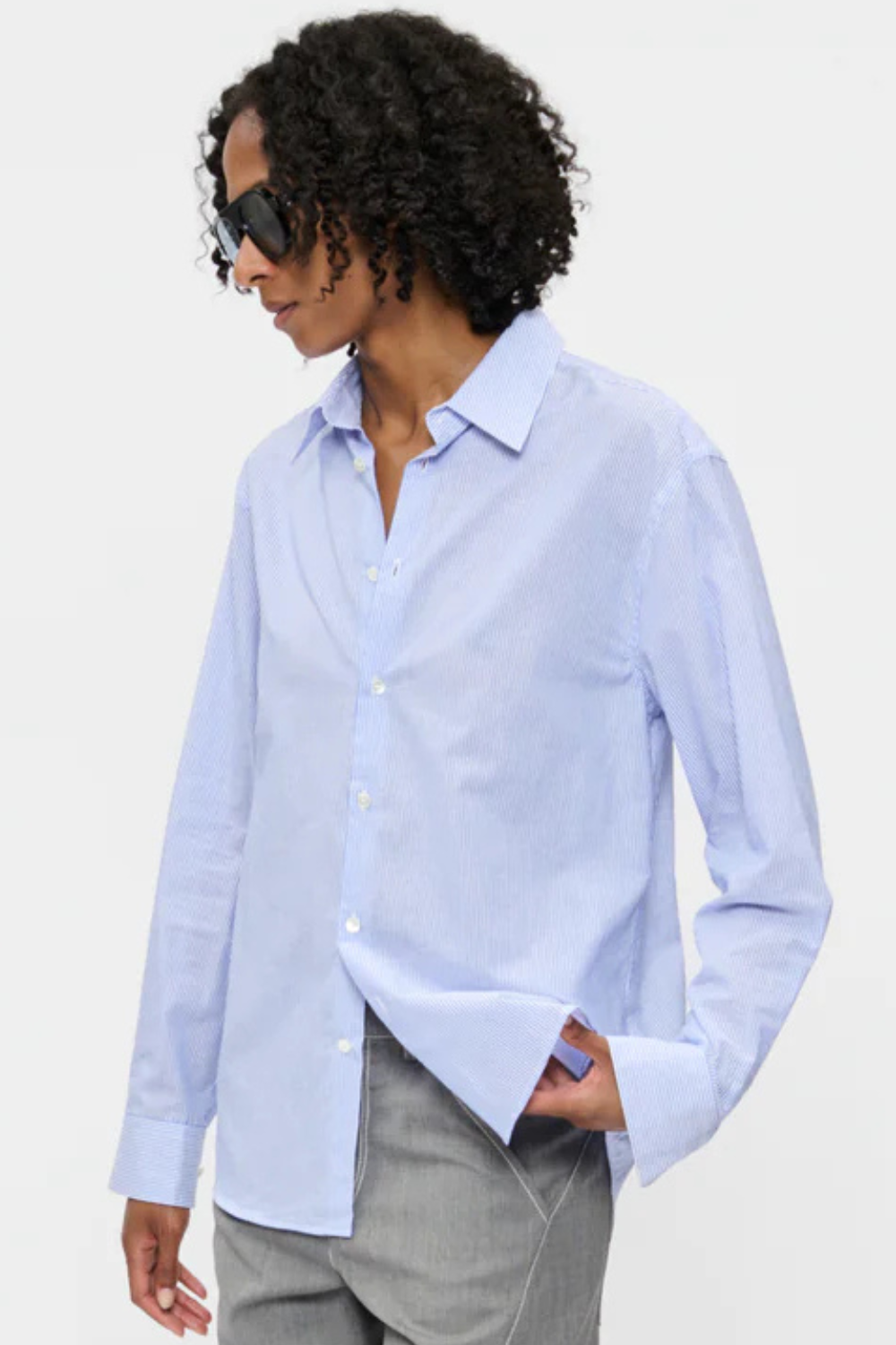 Model wearing 6397 Dress Shirt French Blue Stripe front view