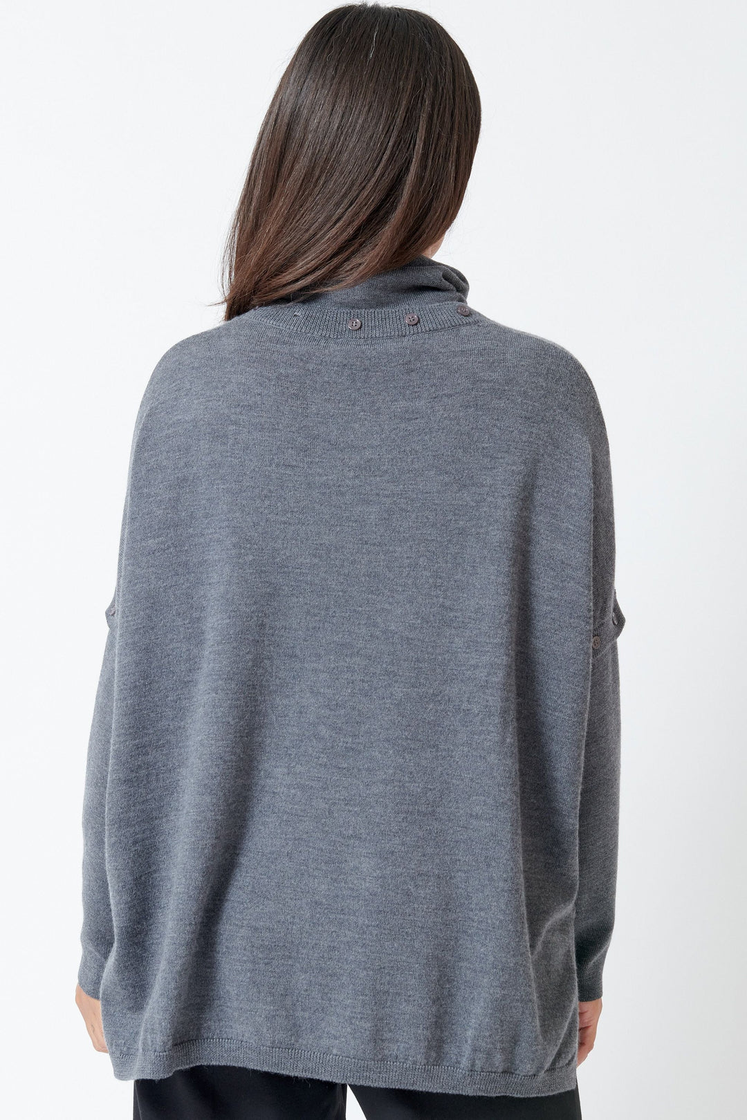 Model wearing Meimeij Anjelah Convertible Sweater rear view