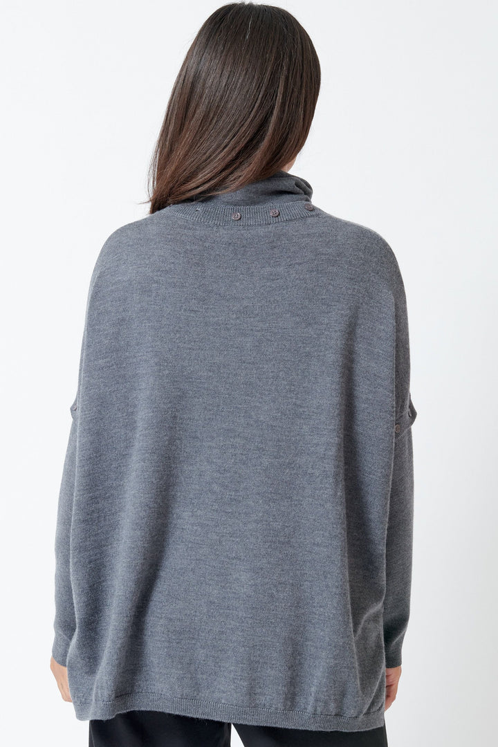 Model wearing Meimeij Anjelah Convertible Sweater rear view