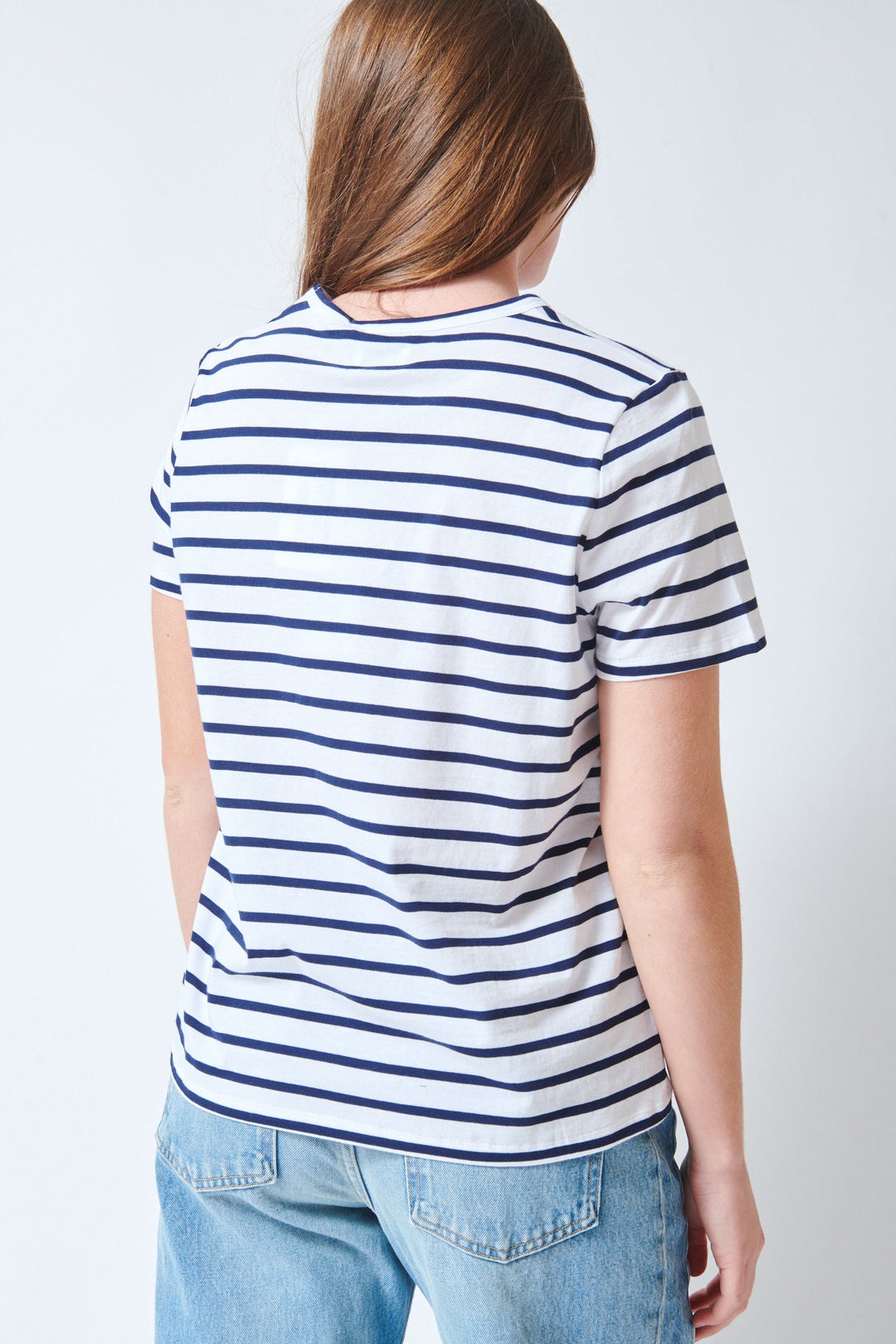 Julia wearing Allude Touch On Quarter Sleeve Cotton Tee White Navy Stripe rear view