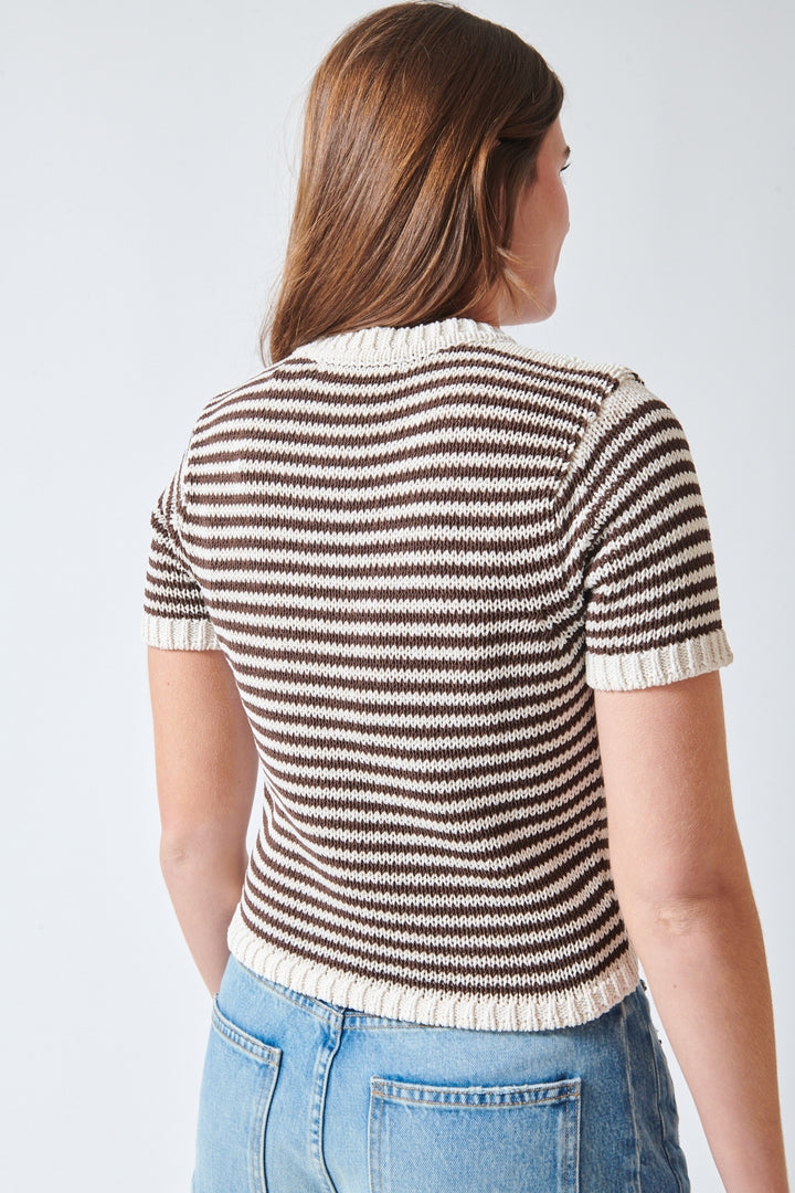 Julia wearing White + Warren Luxe Organic Cotton T Shirt Ecru Dark Espresso rear view