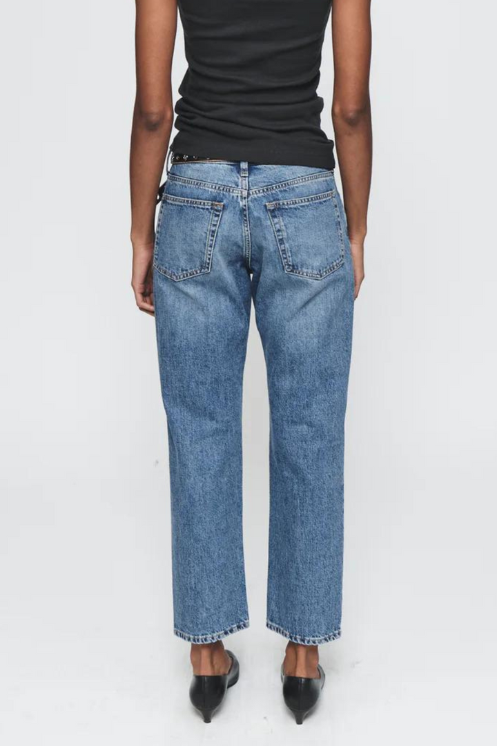 Model wearing 6397 Paris 5-Pocket Jean rear view