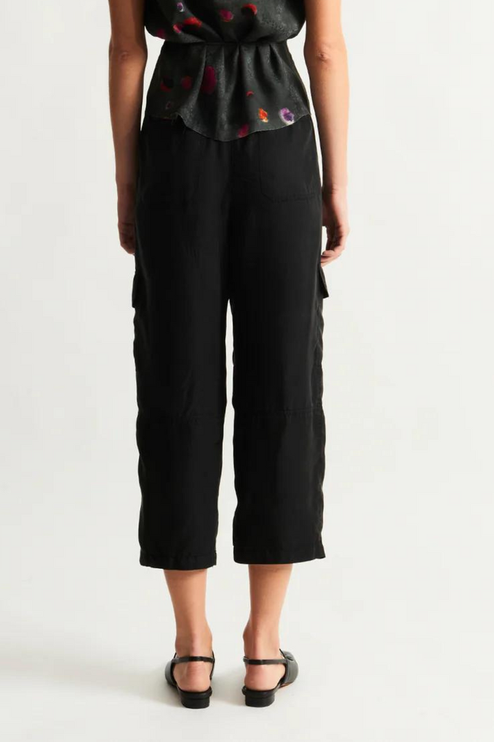 Model wearing Raquel Allegra Elysian Pant rear view