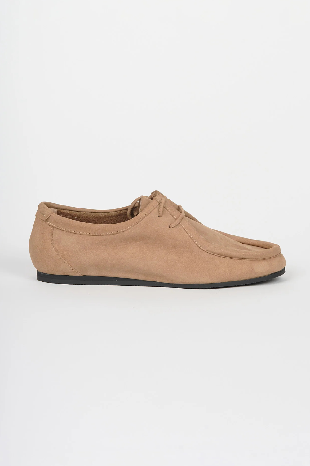 Flat lay of Jamie Haller The Chukka In Suede side view