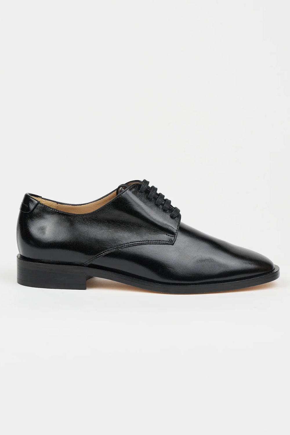 Flat lay of Jamie Haller The Draper Oxford side view