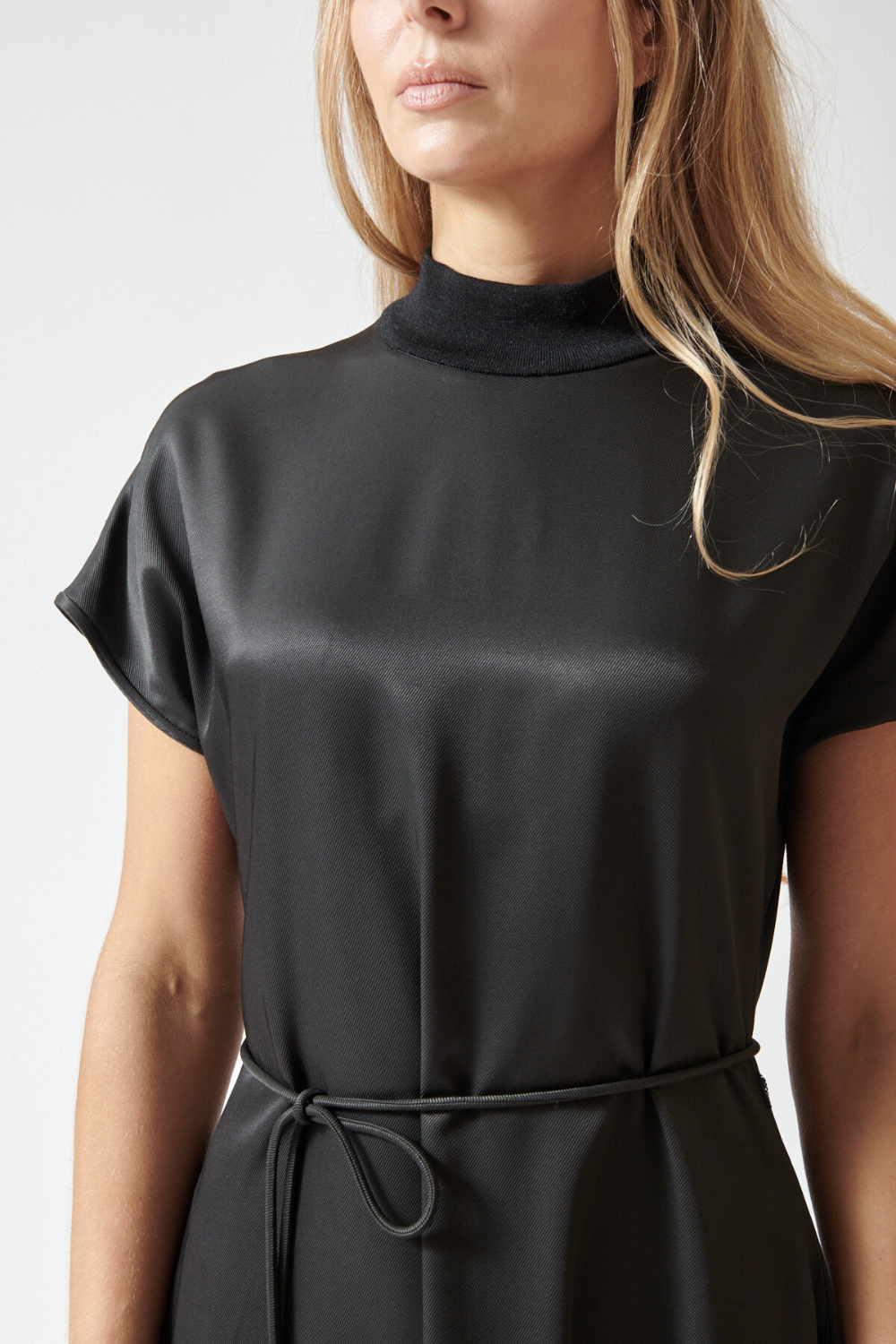 Mari wearing Peserico Flowy Viscose Twill With Tricot Detail Dress front/detail  view