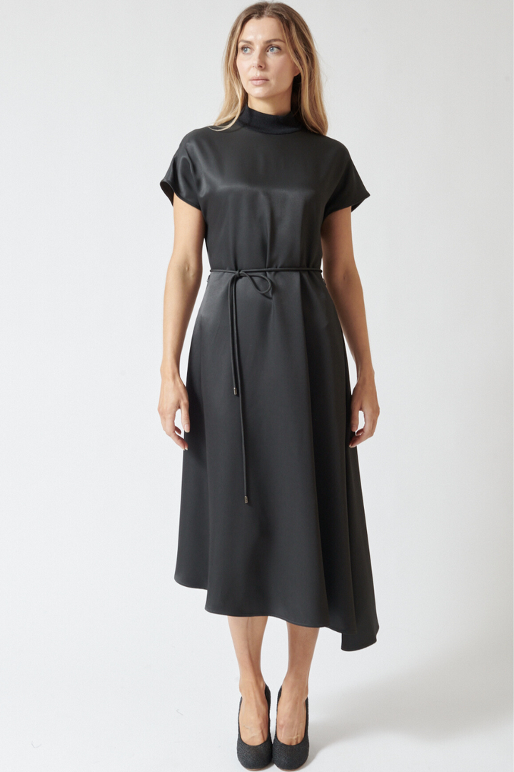 Mari wearing Peserico Flowy Viscose Twill With Tricot Detail Dress front view