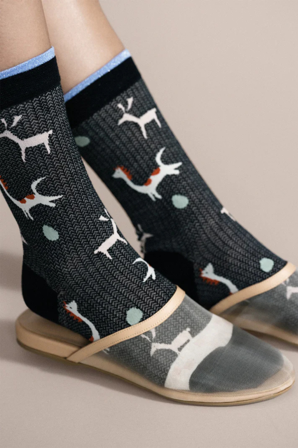 Model wearing Hansel From Basel Primitive Animal Crew front view