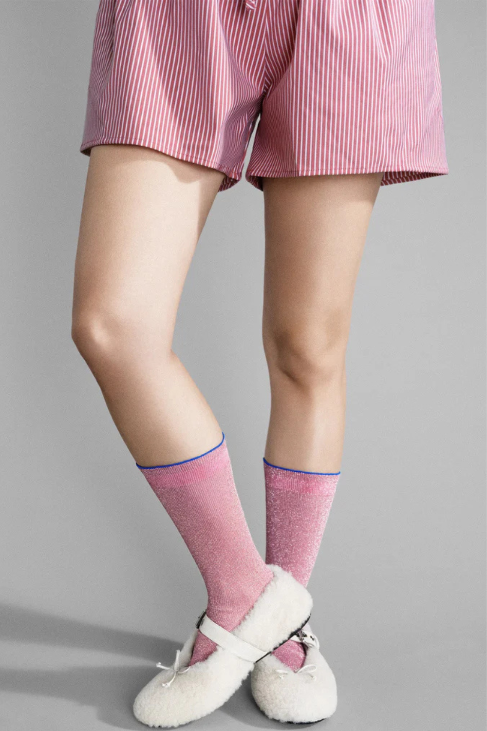 Model wearing Hansel From Basel Lumiesta Lettuce Cuff Crew front view