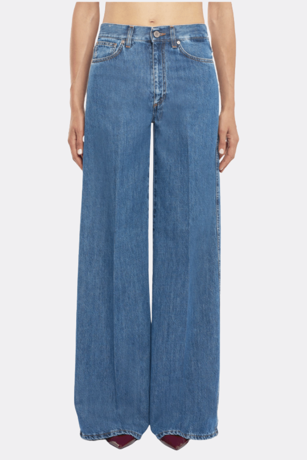 Model wearing PT Torino Cyndi Wide Leg Jean front view