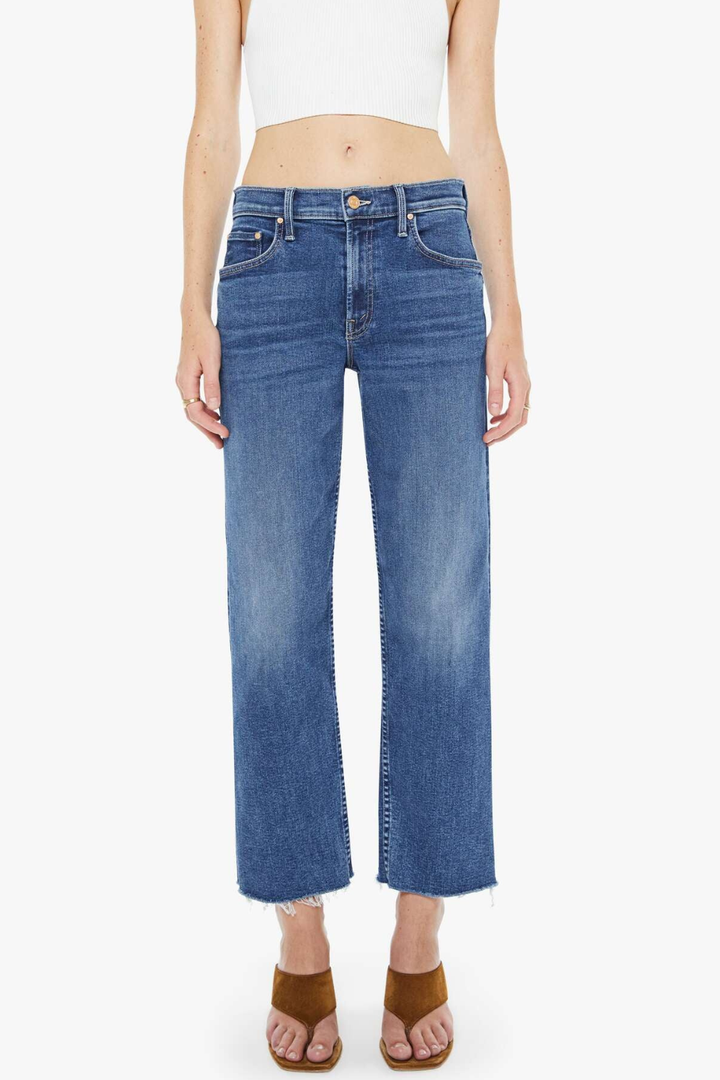 Model wearing Mother Denim The Newbie Ankle Fray front view