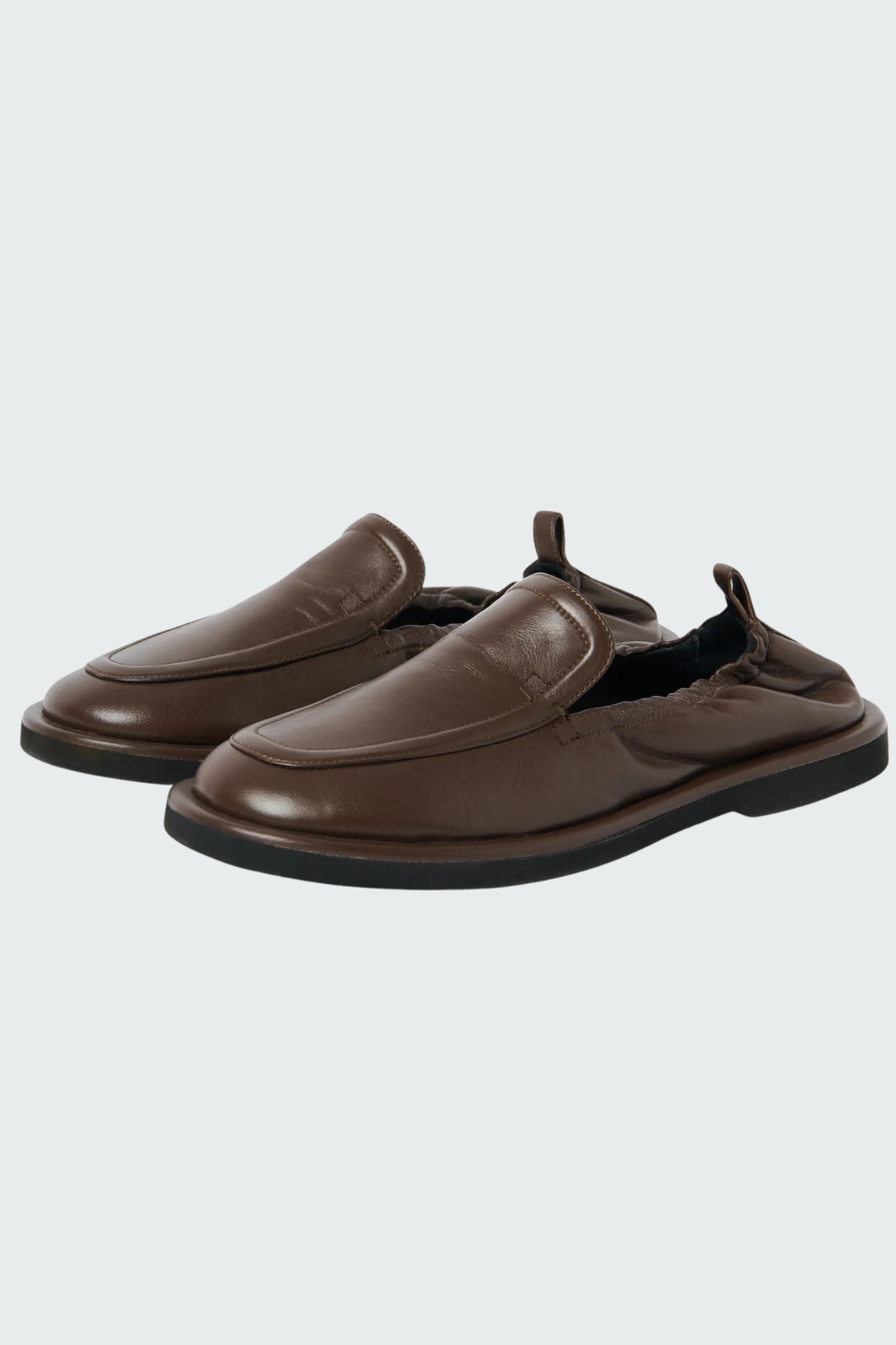 Flat lay of Studio Nicolson Donovan Soft Nappa Leather Elastic Back Loafer side/ front view