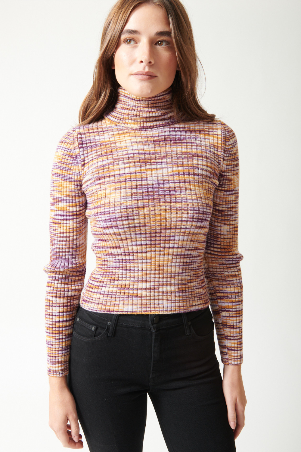Julia wearing Mother Denim The Street Collar front view