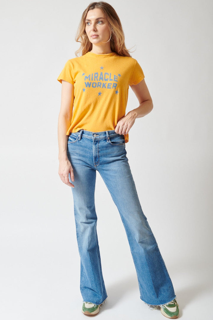 Mari wearing Mother Denim The Doozy Fray front view