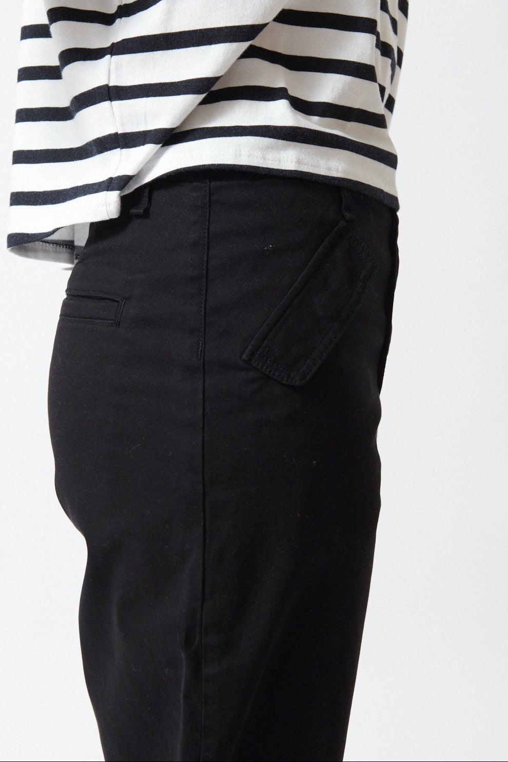 Waverly wearing ASKK Luda Cargo Pant detail/pocket view
