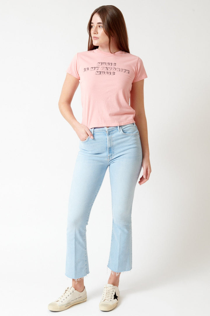 Julia wearing Mother Denim The Hustler Ankle Fray front view