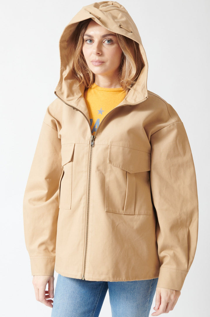 Mari wearing Mother Denim The Light Drizzle front view